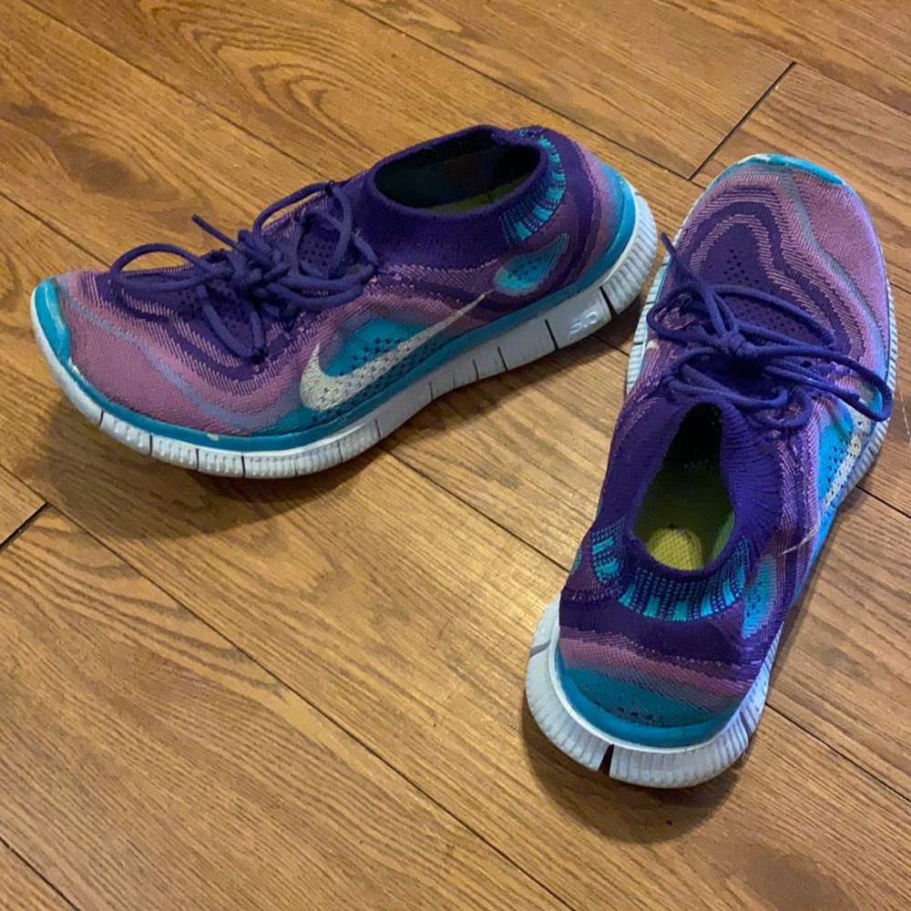 Nike shoes accepting offers size 8